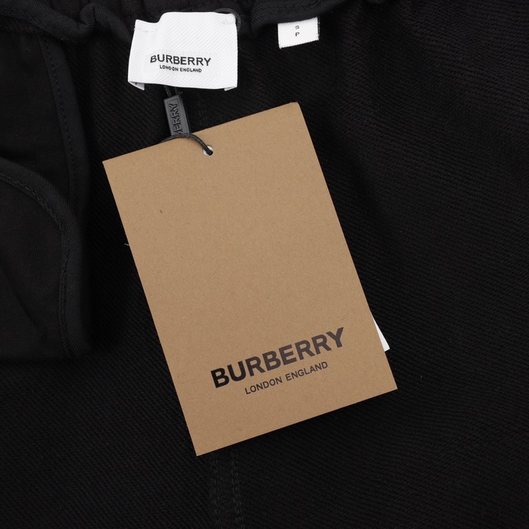 Burberry Burberry BBR Rabbit Logo Padded Pants SweatpantsThis section is made of high weaving ultra-fine high-tech knitted composite fabric material, the texture of the fabric is very high-grade delicate, strong sense of