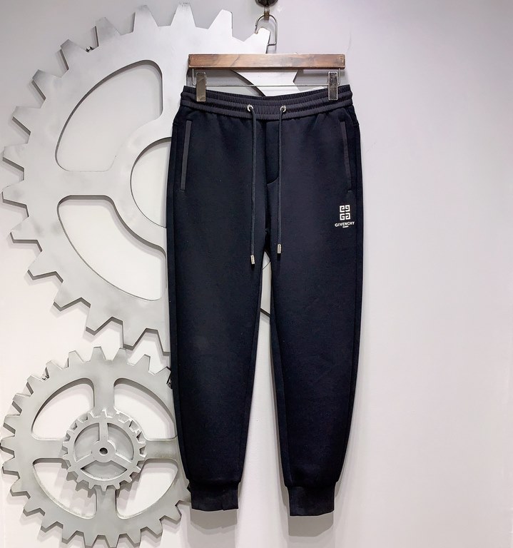 Givenchy Givenchy 2023 latest product casual pants counter with the same fabric, version of the fashionable and generous, buttocks thin, no sense of tightness, the use of imported counter fabrics on the body of the excel