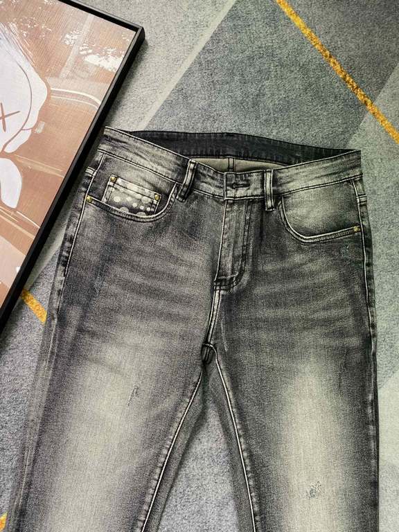 Lujia 23SS new jeans Fabric with elasticity High comfort Embroidery design Light color wash High-end quality seriesSize 30, 31, 32, 33, 34, 36, 38