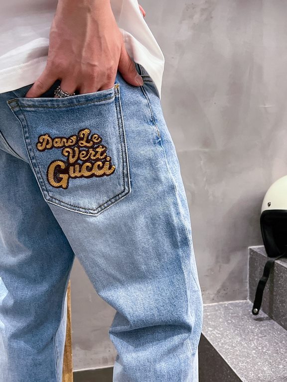 New] Gu men's fashion models heavy rabbit limited edition denim jeans, Hong Kong foreign channel goods, 23 years of spring and summer new products, advertising album models, pure pedigree quality!This denim single belong