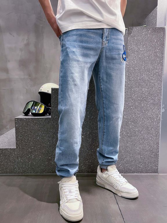 New] Gu men's fashion models heavy rabbit limited edition denim jeans, Hong Kong foreign channel goods, 23 years of spring and summer new products, advertising album models, pure pedigree quality!This denim single belong