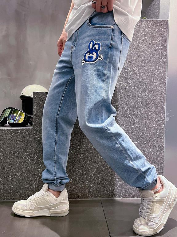 New] Gu men's fashion models heavy rabbit limited edition denim jeans, Hong Kong foreign channel goods, 23 years of spring and summer new products, advertising album models, pure pedigree quality!This denim single belong