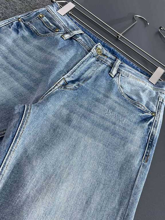 Donkey Family 23SS high-end custom jeans Latest fashion week runway models Original color yeast wash process Selected heavyweight denim fabrics, comfortable and skin-friendly Original hardware accessories accessories Cub