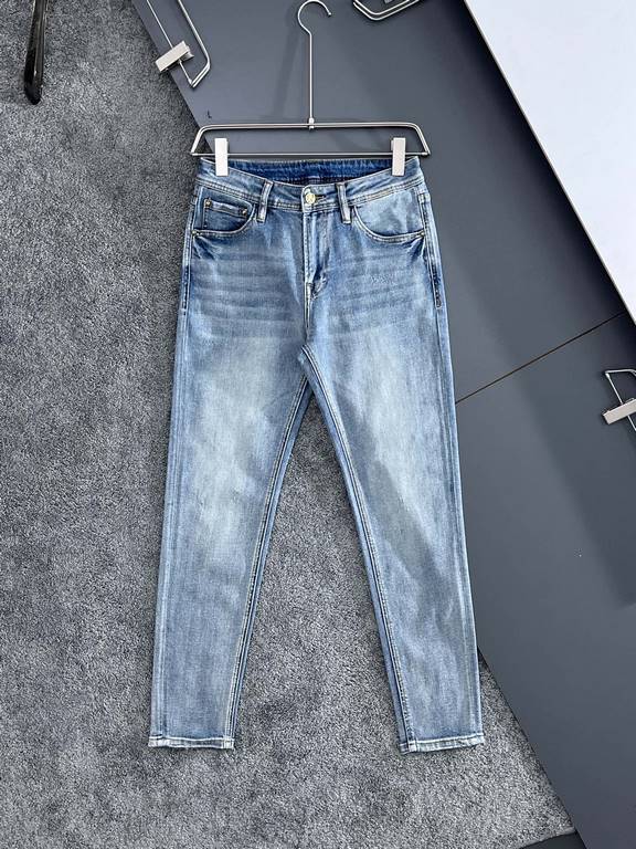 Donkey Family 23SS high-end custom jeans Latest fashion week runway models Original color yeast wash process Selected heavyweight denim fabrics, comfortable and skin-friendly Original hardware accessories accessories Cub