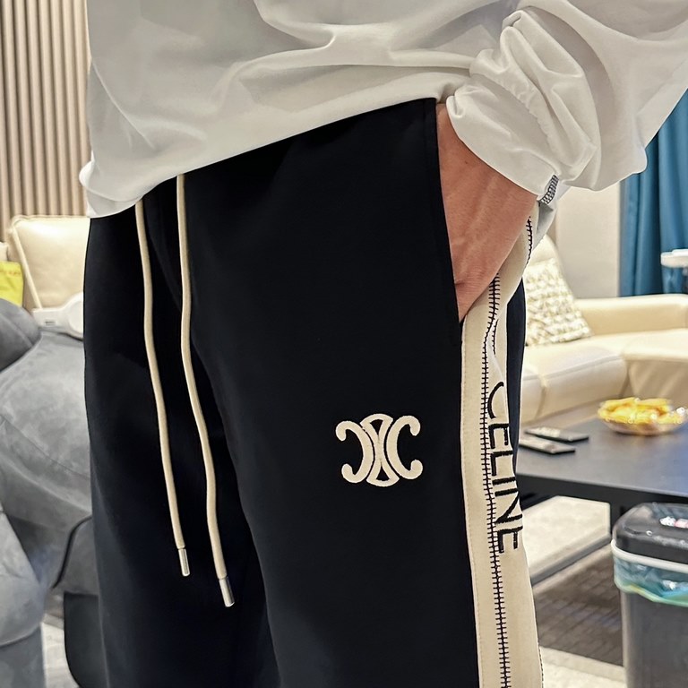 Céline 2023 new casual pants for fallwinter! Synchronized sale on the official website. Brand classic LOGO casual pants , customized fabric, excellent comfort, strong hand touch. Highly recognizable, perfect quality craf