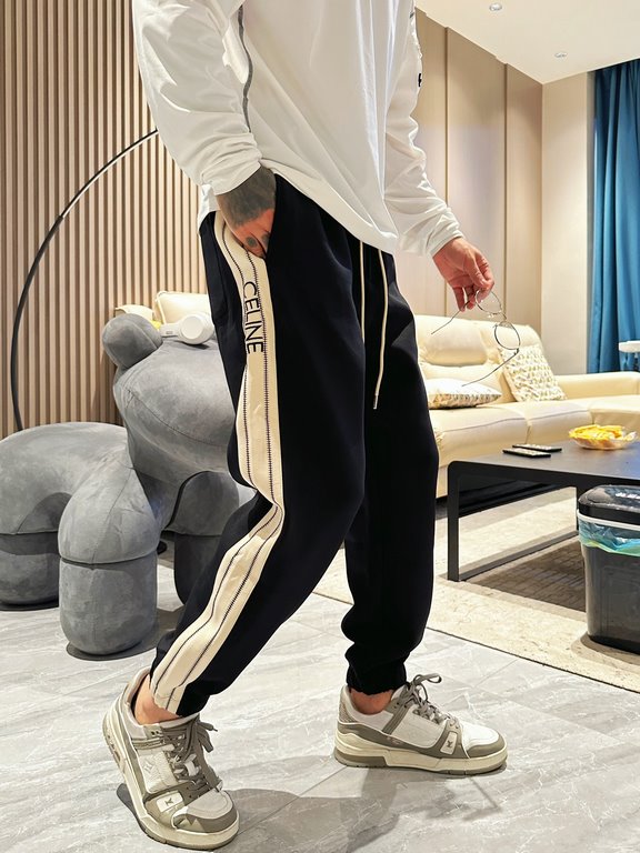 Céline 2023 new casual pants for fallwinter! Synchronized sale on the official website. Brand classic LOGO casual pants , customized fabric, excellent comfort, strong hand touch. Highly recognizable, perfect quality craf