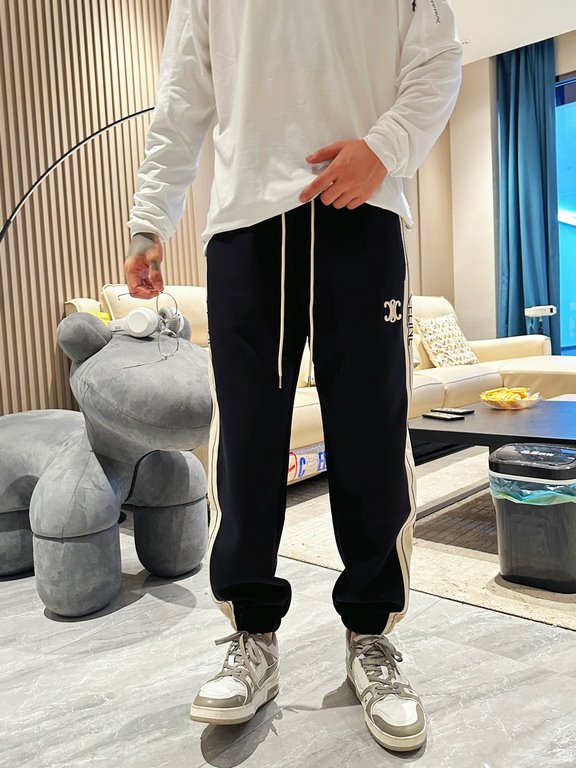 Céline 2023 new casual pants for fallwinter! Synchronized sale on the official website. Brand classic LOGO casual pants , customized fabric, excellent comfort, strong hand touch. Highly recognizable, perfect quality craf