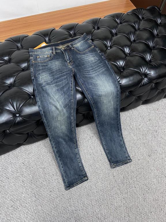 L brand fall modelsThe new model of jeans Small Straight Counter available Physical store extreme jeans   Counter original 11 good goods for all ages. The highest version of the market imported fabrics from Europe. Comfo