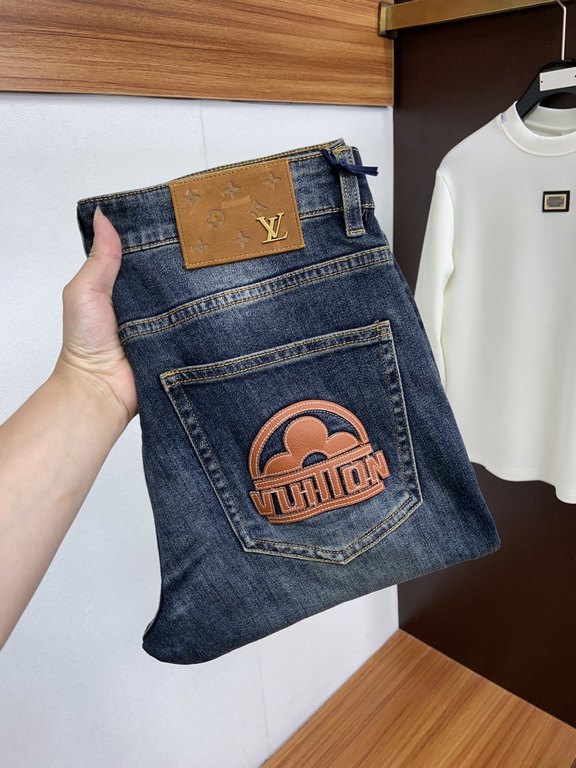 L brand fall modelsThe new model of jeans Small Straight Counter available Physical store extreme jeans   Counter original 11 good goods for all ages. The highest version of the market imported fabrics from Europe. Comfo