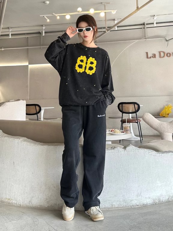 Balenciaga Pants