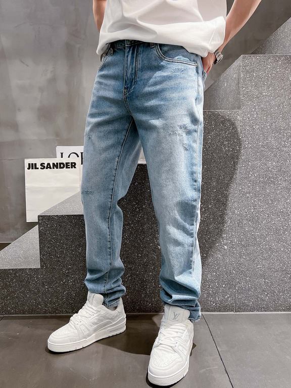 Gu 23ss summer new rabbit special series logo men's small straight denim jeans! Channel rare out, the market is rare boutique channel source, absolutely can bring you an unexpected wearing experience, sincerely recommend