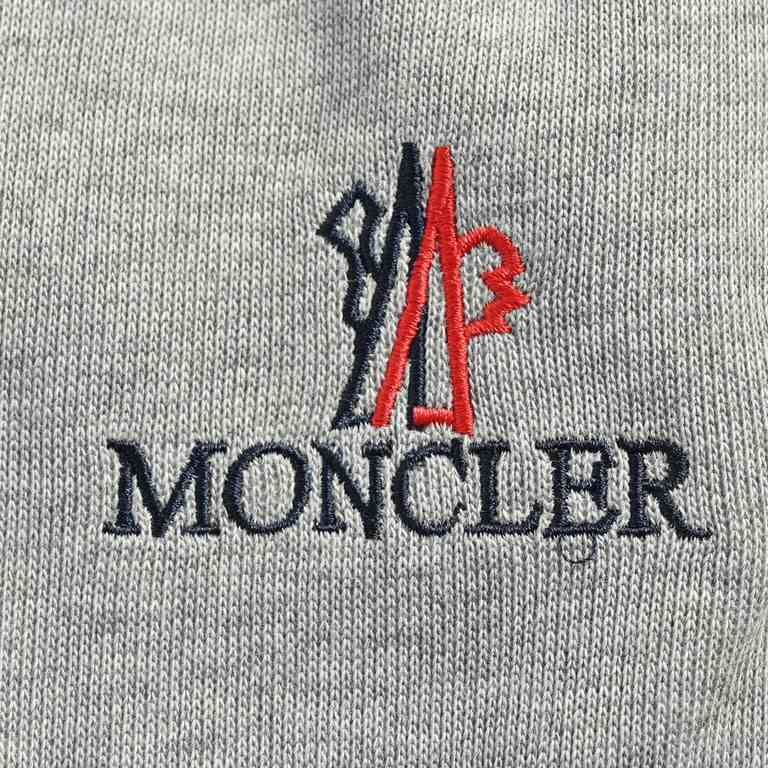 MonclerMoncler 23Fw Embroidered Logo Stripe Webbing TrousersBrand logo logo embroidery, exquisite embroidery technology, together with the brand's iconic logo logo together to create the brand charm belonging to Moncler,