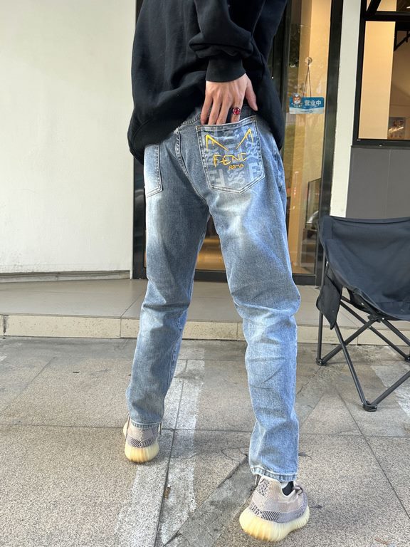 #FendiFendi 23Fw Little Monster Eyes Embroidered Jeans Up