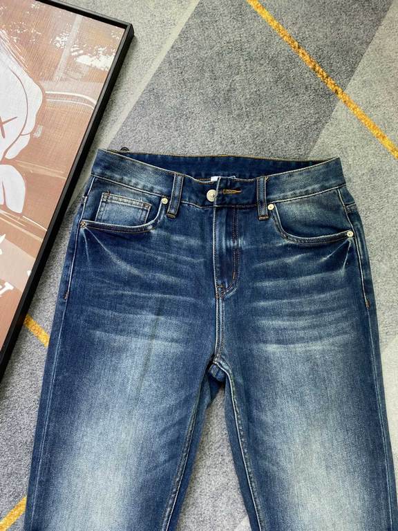 23FW fall and winter new jeans fabric with elasticity high comfort on the body without a sense of constriction sense of fashionSize 29,30,31,32,33,34,36,38