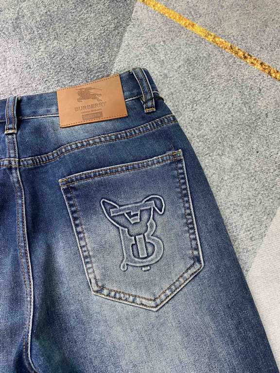 23FW fall and winter new jeans fabric with elasticity high comfort on the body without a sense of constriction sense of fashionSize 29,30,31,32,33,34,36,38