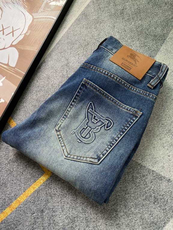 23FW fall and winter new jeans fabric with elasticity high comfort on the body without a sense of constriction sense of fashionSize 29,30,31,32,33,34,36,38