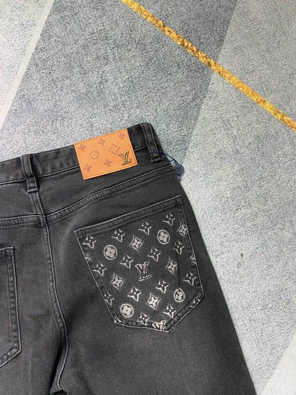 lv home 23SS new jeans fabric with elasticity high comfort embroidery design light color wash high end quality seriesSize 29.30, 31, 32, 33, 34, 36, 38