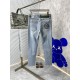 LO Loewe 2023 early fall new casual jeans, high-end customized series. Imported high-density customized cotton tannin fabric comfortable and soft skin-friendly, straight and not easy to wrinkle, original hardware. In-kin