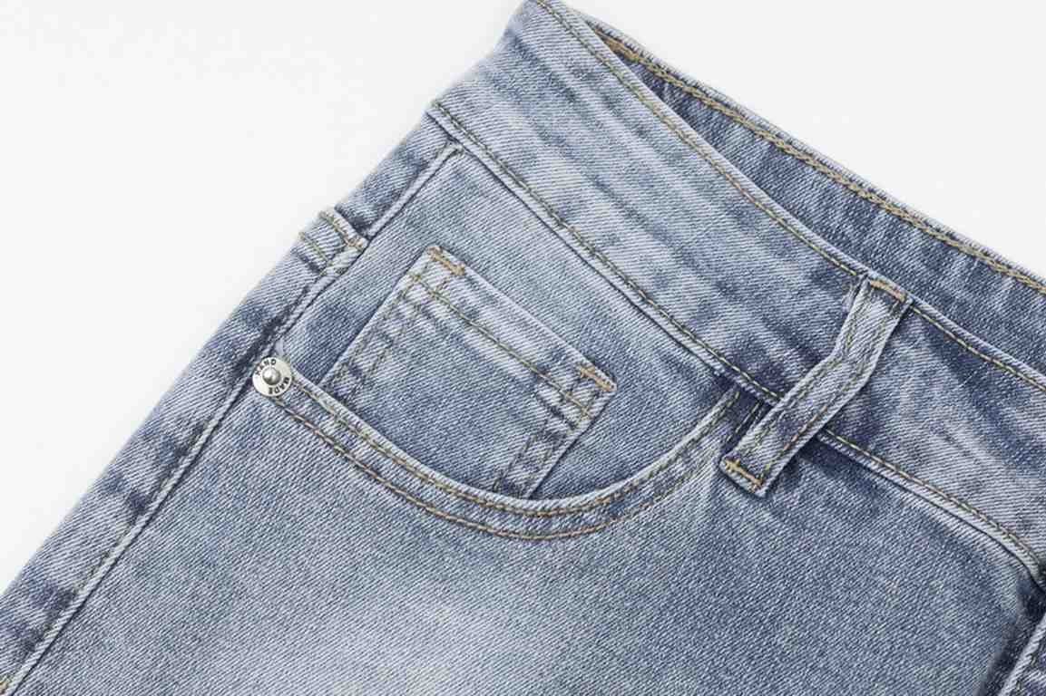 Dior Dior Classic Old Flower Pocket Hole Breaker Jeans Jeans 2023 latest products, counter synchronization on sale, the original single goods, washed casual jeans, imported original washed elastic fabric, comfortable and