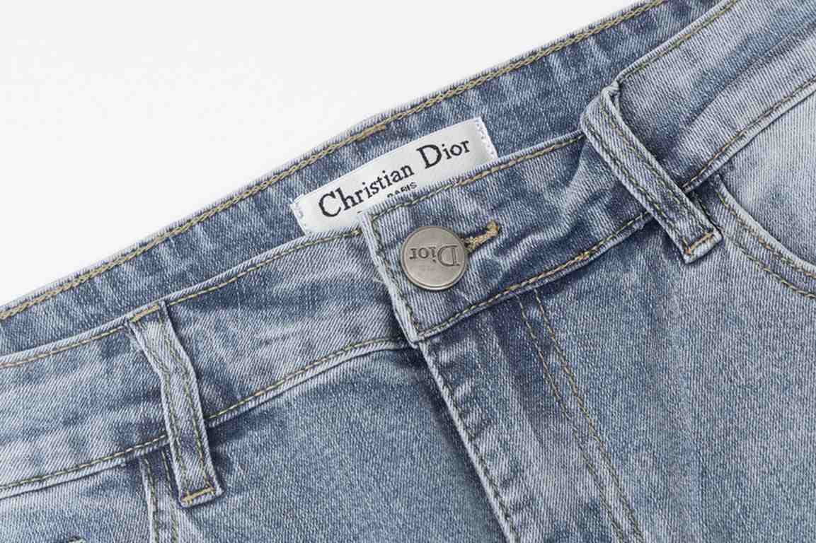 Dior Dior Classic Old Flower Pocket Hole Breaker Jeans Jeans 2023 latest products, counter synchronization on sale, the original single goods, washed casual jeans, imported original washed elastic fabric, comfortable and