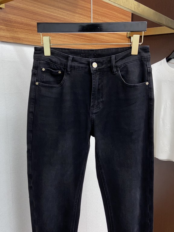 Fendi fall modelsJeans of the new Small Straight Counter available Physical store extreme jeans   Counter original 11 good goods for all ages. The highest version of the market imported fabrics from Europe. Comfortable, 