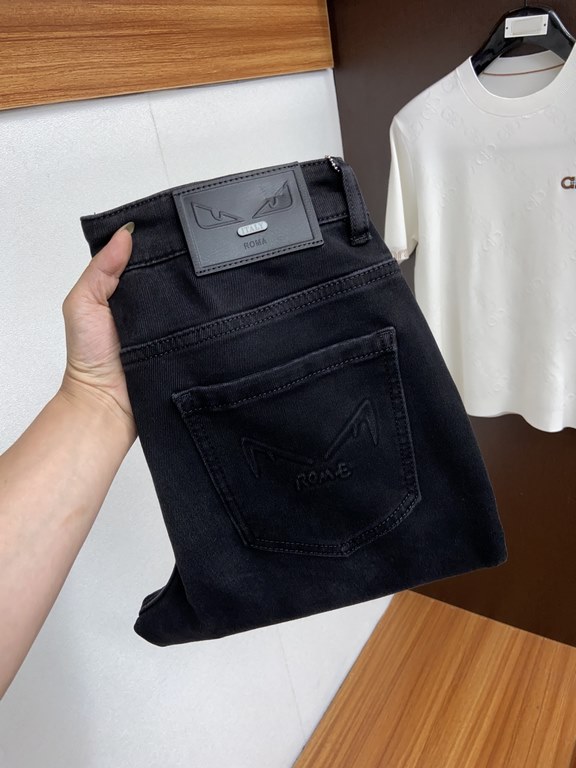 Fendi fall modelsJeans of the new Small Straight Counter available Physical store extreme jeans   Counter original 11 good goods for all ages. The highest version of the market imported fabrics from Europe. Comfortable, 