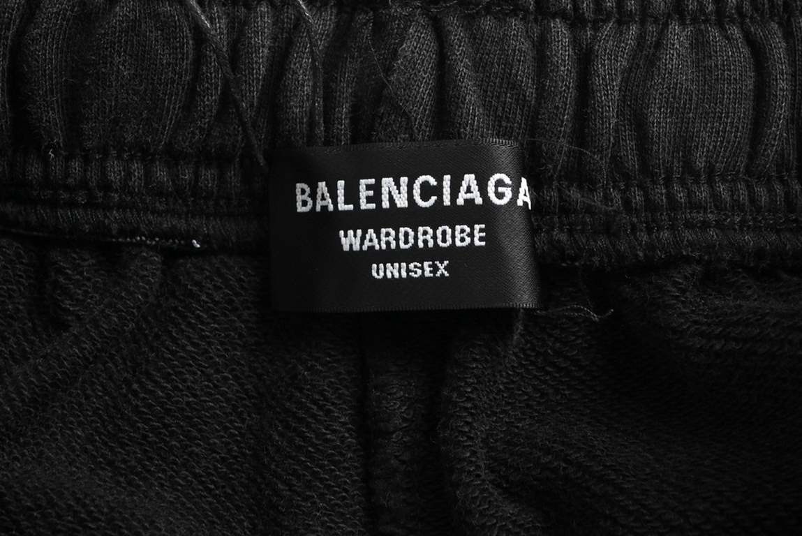 .BalenciagaBalenciaga 23Fw Signature Logo Embroidered Washed Ripped TrousersThis section is made of high weaving super fine high-tech high gram weight washed 450g terry material, the fabric is treated with a unique washi