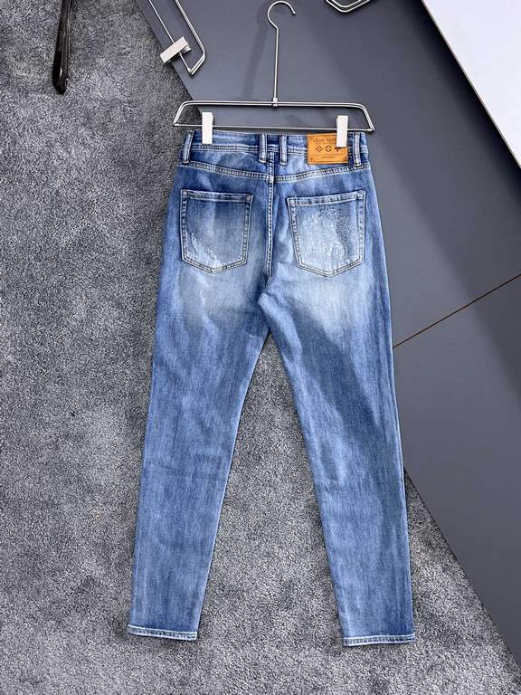 Donkey Family 23SS high-end custom jeans Latest fashion week runway models Original color yeast wash process Selected heavyweight denim fabrics, comfortable and skin-friendly Original hardware accessories accessories Cub