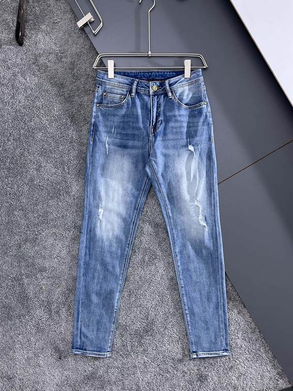 Donkey Family 23SS high-end custom jeans Latest fashion week runway models Original color yeast wash process Selected heavyweight denim fabrics, comfortable and skin-friendly Original hardware accessories accessories Cub