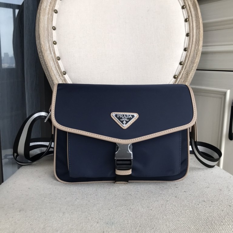 Top counter mouse goods 2022 latest style Prada nylon cloth with leather crossbody bag universal models super hot mass shipment pull, clamoring counter goods   top original single goods   paper talking about bragging rig