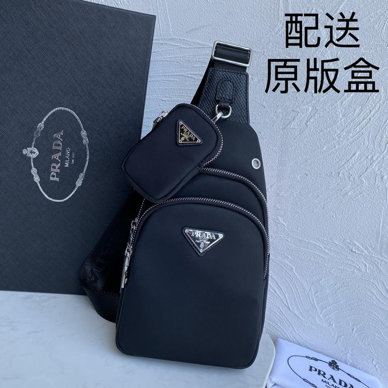 Prada's newest style, men's chest bag   original single quality Made of imported nylon cloth lightweight, comfortable, smooth texture, delicate feel Noble hardware Low-profile luxury connotation Fashion casual handsome C