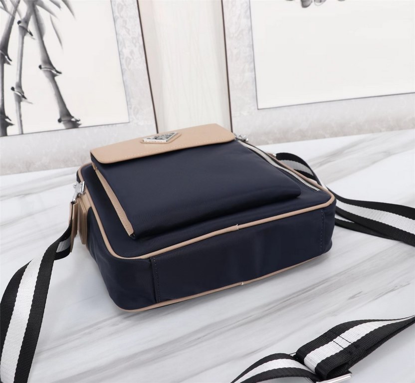 [Top original single quality] 2022 latest models Prada Dora shoulder bag crossbody bag European original imported Prada special cloth outlined cross grain pattern iconic lines, using imported equipment production, fashio