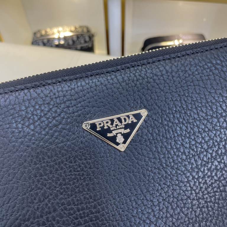 The original official website Model 8607-4 new [love] Prada original single authentic new counter with the same high-end men's casual briefcase   workmanship super refined and elegant. With imported raw materials cowhide