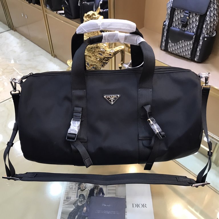 New PRADA (Prada 2VC015   ) unisex tarpaulin with head layer cross grain cowhide travel bag. Can shoulder can be hand-carried, side zipper bag, bag type do super good, large capacity, carry up relatively lightweight, bac