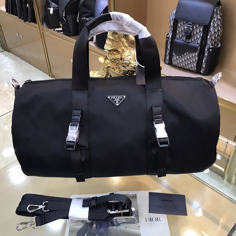 New PRADA (Prada 2VC015   ) unisex tarpaulin with head layer cross grain cowhide travel bag. Can shoulder can be hand-carried, side zipper bag, bag type do super good, large capacity, carry up relatively lightweight, bac