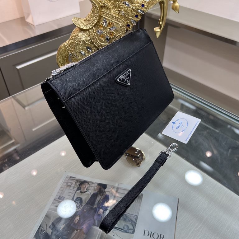 New - Clutch Bag   [PRADA Prada] the most trendy and hottest models Imported cross grain cowhide, feel first-class   workmanship is very exquisite   show fashion and trend, presenting an unintentional fashionable style h