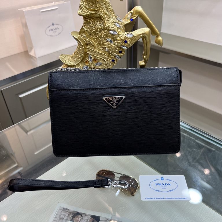 New - Clutch Bag   [PRADA Prada] the most trendy and hottest models Imported cross grain cowhide, feel first-class   workmanship is very exquisite   show fashion and trend, presenting an unintentional fashionable style h