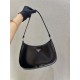 With counter box   new underarm bag   2021 new vintage underarm bag    This year's hot retro models armpit bag has been very popular, the leather is delicate and smooth Shaped bag design and cool and stylish, the capacit