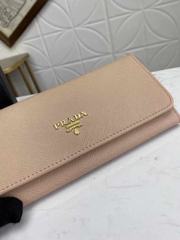 Exclusive background Explosive models shipped     Prada Counter quality Physical photography [strong]! Model LM1132 loose word mark  gold hardware, original quality Leather the original cross grain Color full color    le