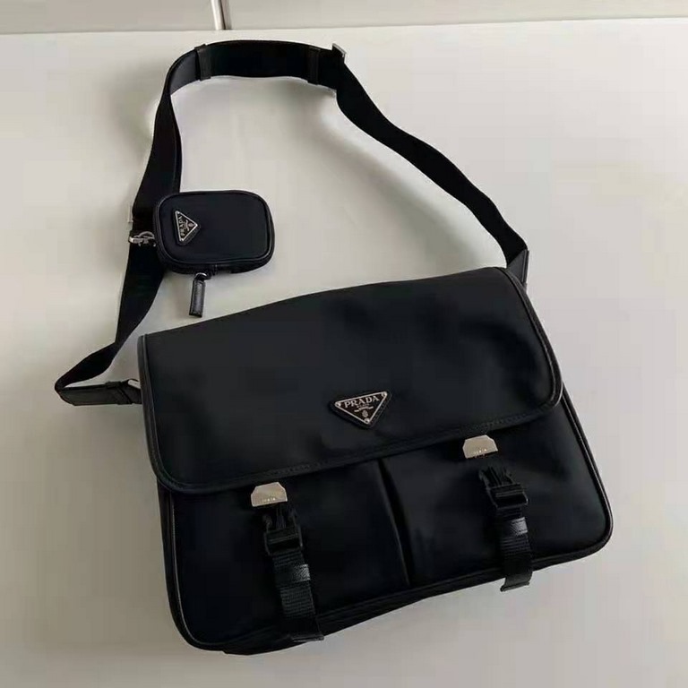 P home parachute cloth messenger bag, model 2VD768 large, size 32  24  12cm, original single quality, this nylon flap handbags decorated with classic Saffiano leather trim, with two side open buckle, made of imported nyl