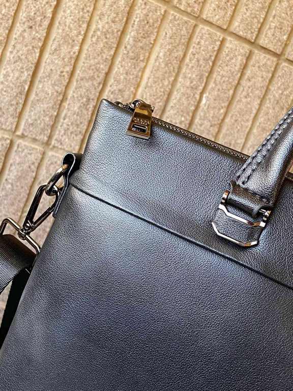 A98-3 Prada original single head layer cowhide briefcase men's bag crossbody bag using exquisite inlaid fine work, classic hundred physical photography original fabrics high-end quality with dust bag 37286