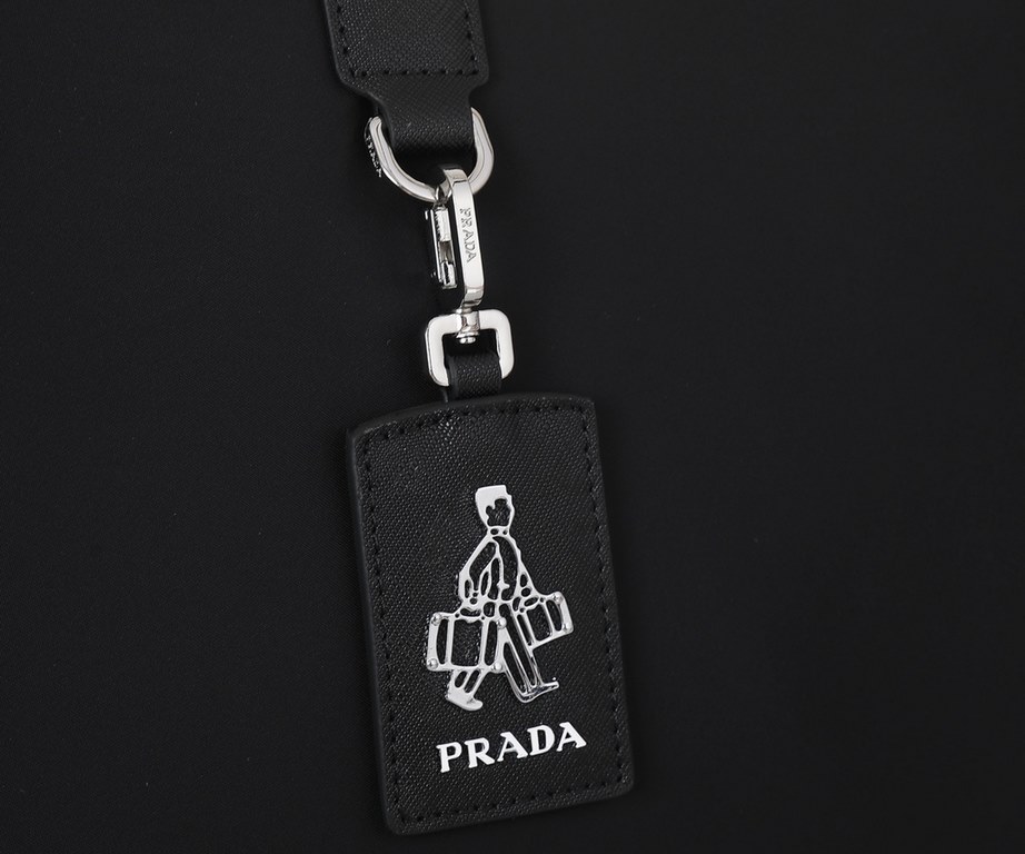 Lot -PRADA (Prada 346-1  ,) cloth with leather short trip bag. Imported waterproof cloth with head layer cowhide, large capacity, relatively lightweight, simple and casual, sales champion. Traveling must take him, handso