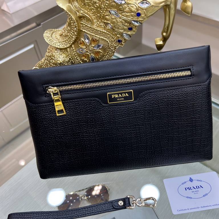 PradaPRADA New men's handbag Original quality, perfect workmanship, another superb model is coming! Get rid of the previous classic design Enough to attract people's eyes     Model 6664-7P Size 28-3-18, Black