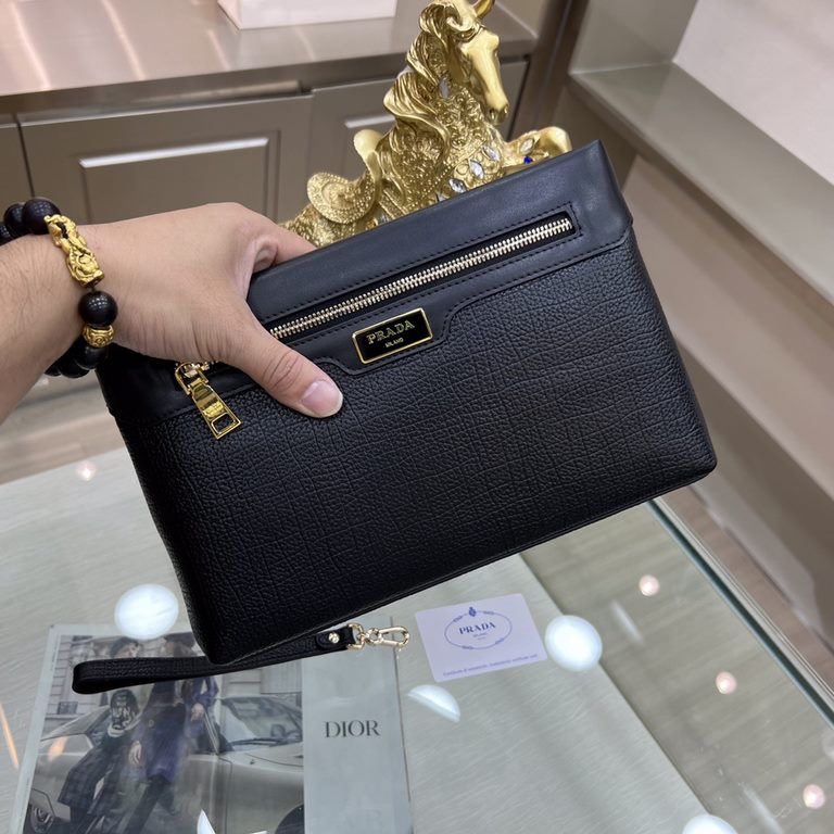 PradaPRADA New men's handbag Original quality, perfect workmanship, another superb model is coming! Get rid of the previous classic design Enough to attract people's eyes     Model 6664-7P Size 28-3-18, Black