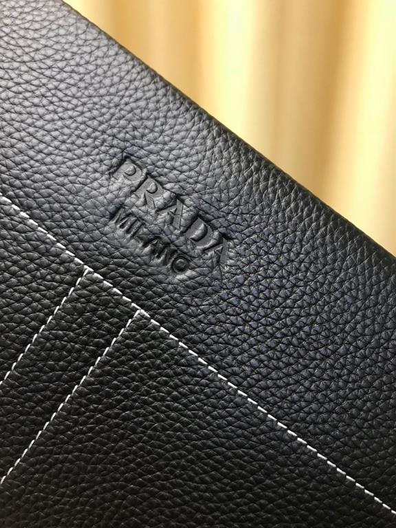 With box Prada presents   Luxury   Men's Clutch, Platinum in Selected Leather - High-grade Imported Cowhide, Imported Cowhide Lining Design   Uniform alignment [Bolt] Extra-large internal space   Unique design [Bolt] Fas