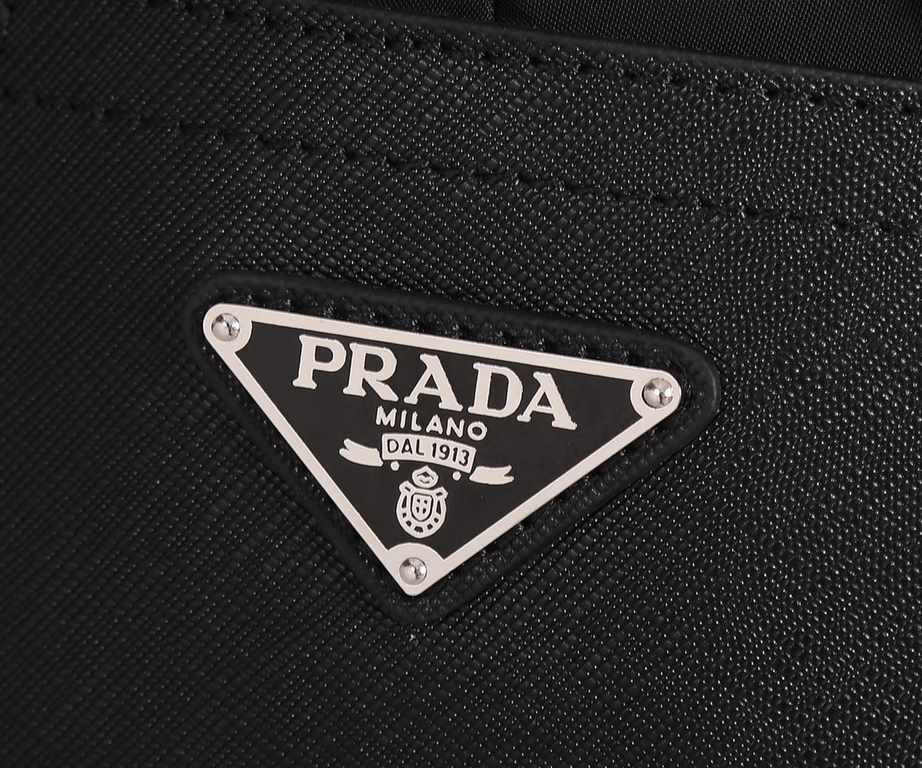 Lot PRADA (Prada 346-2  ,) cloth with leather short trip bag. Imported waterproof cloth with head layer cowhide, large capacity, relatively lightweight, simple and casual, sales champion. Travel must take him, handsome f