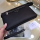 PRADA Prada Prada new clutch bag official website with the same step goods, fashionable style, high end gas! Using the first layer of imported leather cattle with the original hardware Home travel must-have products   Mo