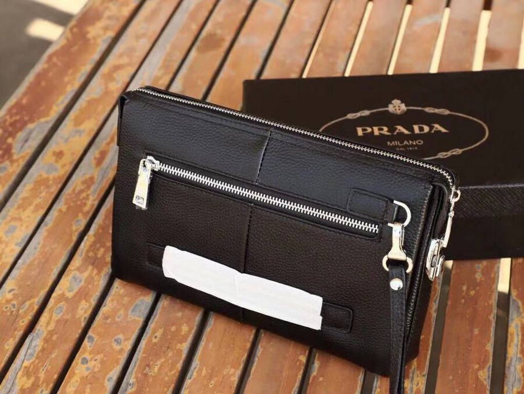 Batch (Arrival)   PRADA Explosive Combination Lock; Rich Masterpiece ~~ Real Pure Cowhide with Leather Taste, Model 33015-1...   Exclusive fire models attention;... Paris first exhibition CEO heavy recommended models PRA