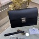 PRADA Prada new men's stereotypical clutch bag, made of imported cross grain cowhide leather, with top quality hardware, is one of the best in the handbag series. It is suitable for both businessmen and trendsetters. [co