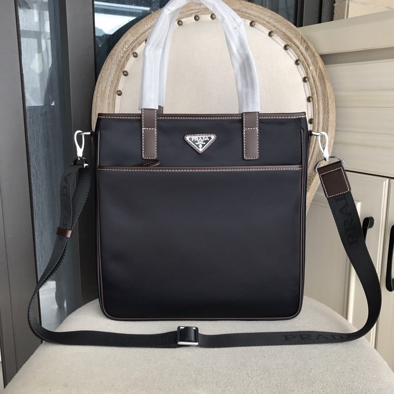 Top counter rat ruthless goods 2022 latest style Prada parachute tarpaulin handbag   crossbody bag super hot models large shipments pull, clamoring counter goods   top original single goods   paper talking about bragging